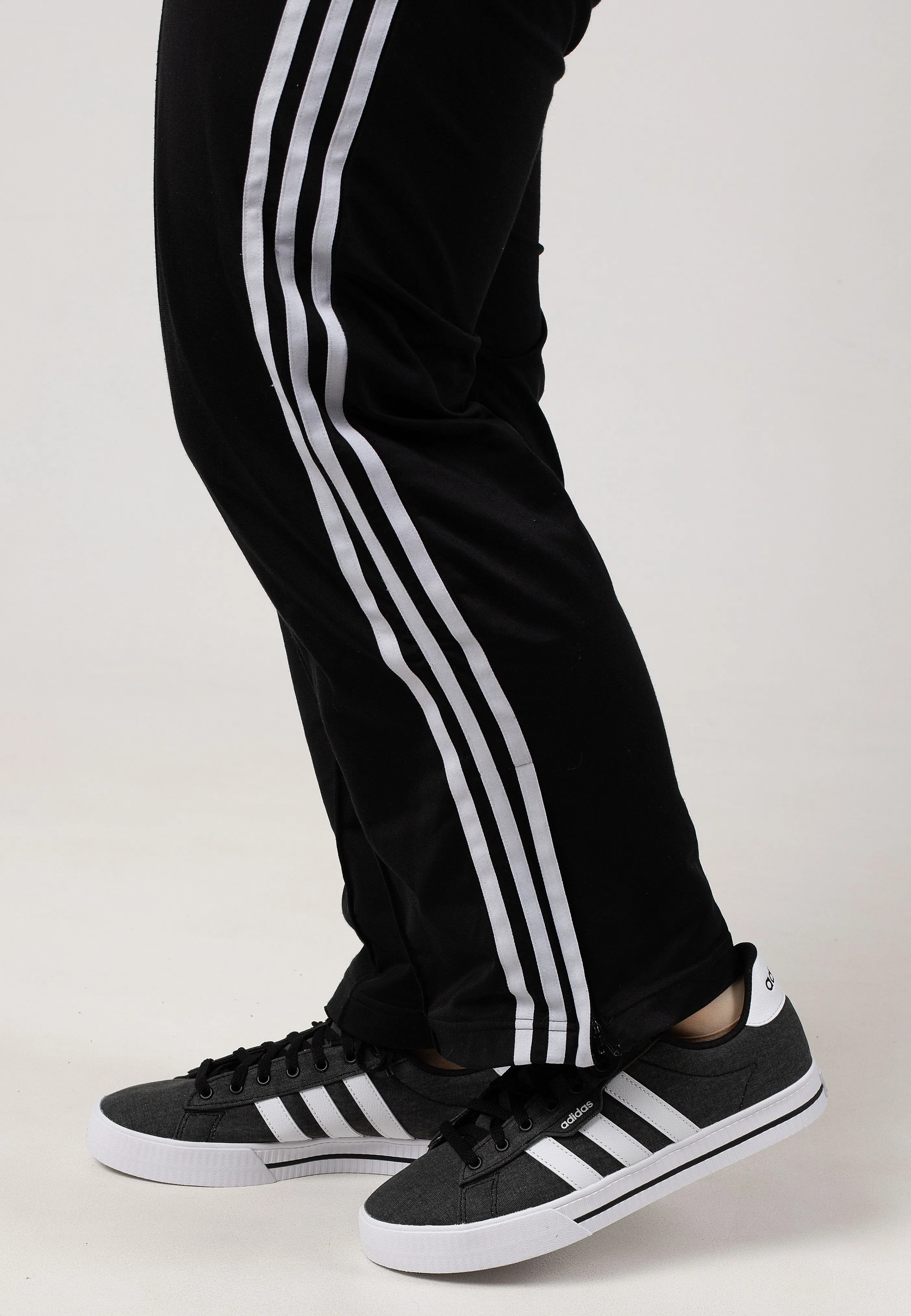 Adidas - Daily 3.0 Cblack/Ftwwht/Cblack - Shoes