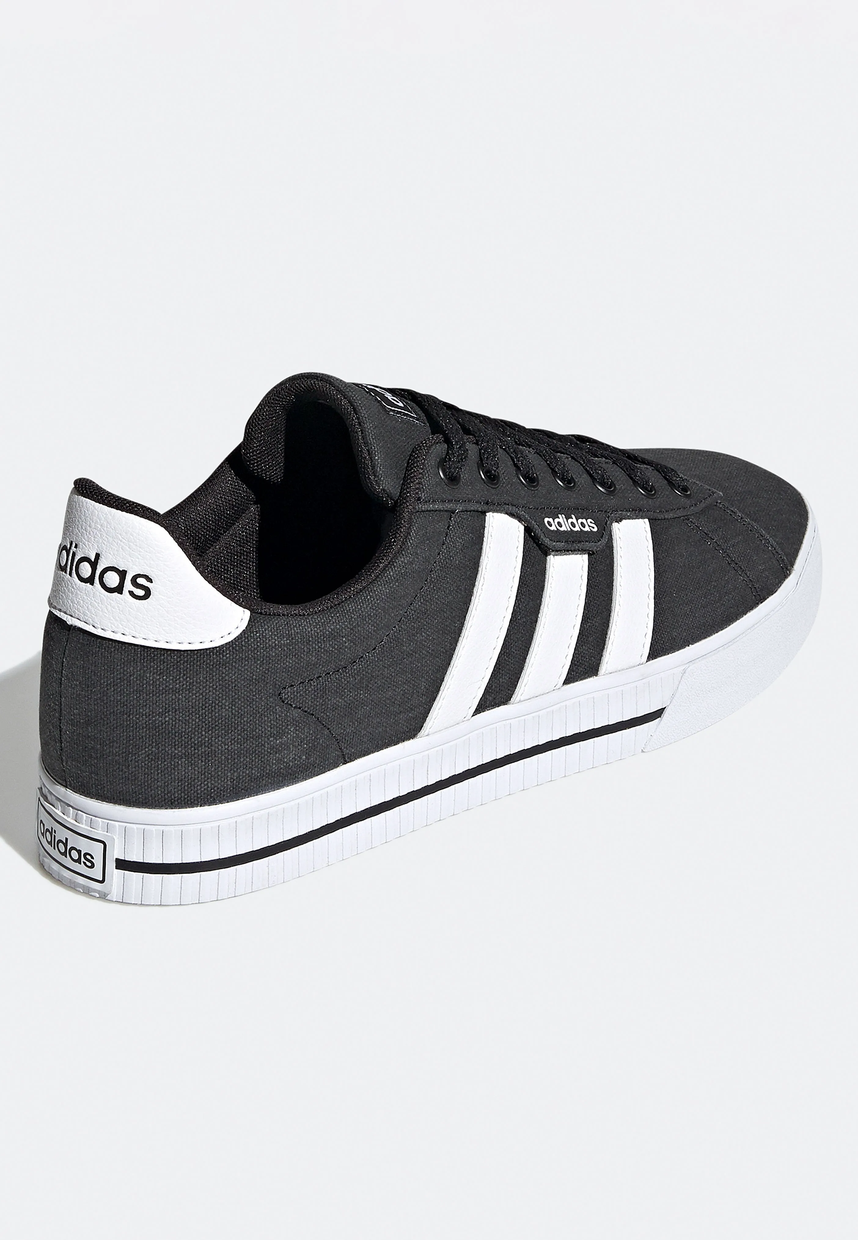 Adidas - Daily 3.0 Cblack/Ftwwht/Cblack - Shoes