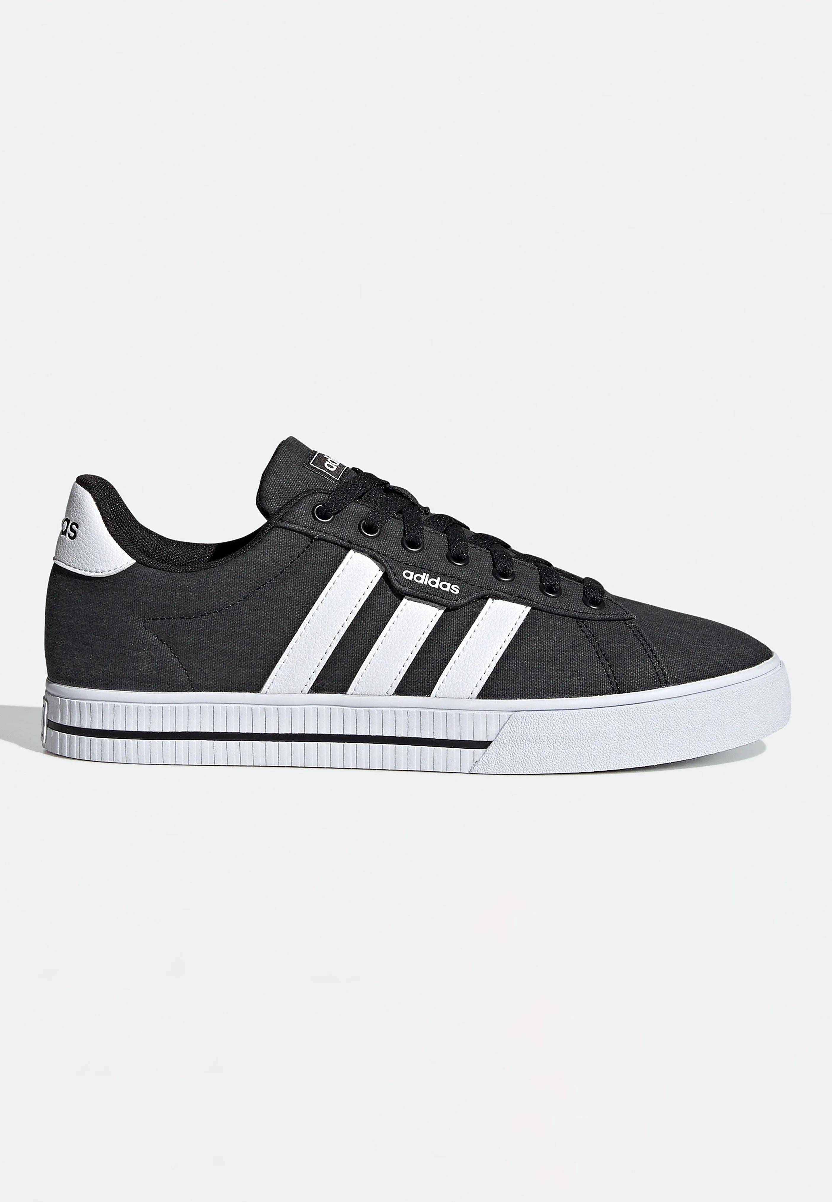 Adidas - Daily 3.0 Cblack/Ftwwht/Cblack - Shoes