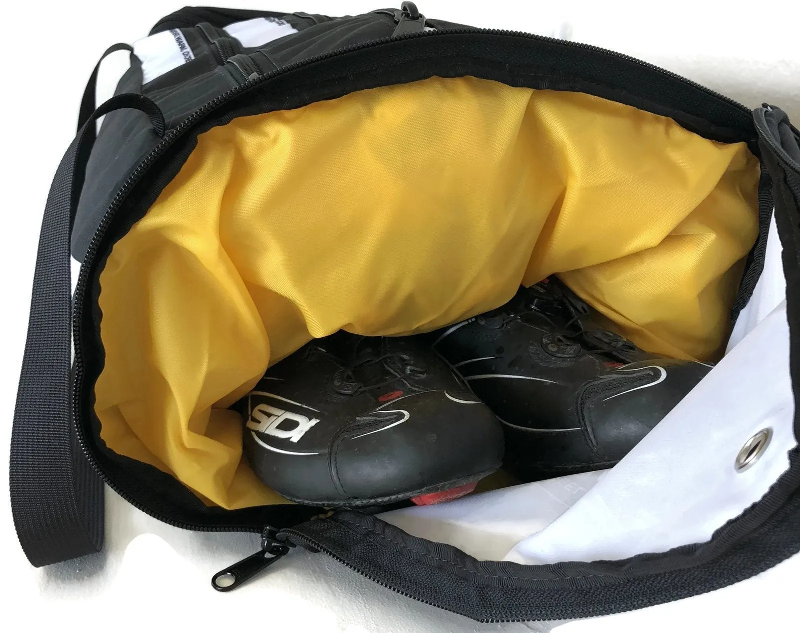 FCA Cycling 2024 CYCLING RACEDAY BAG™