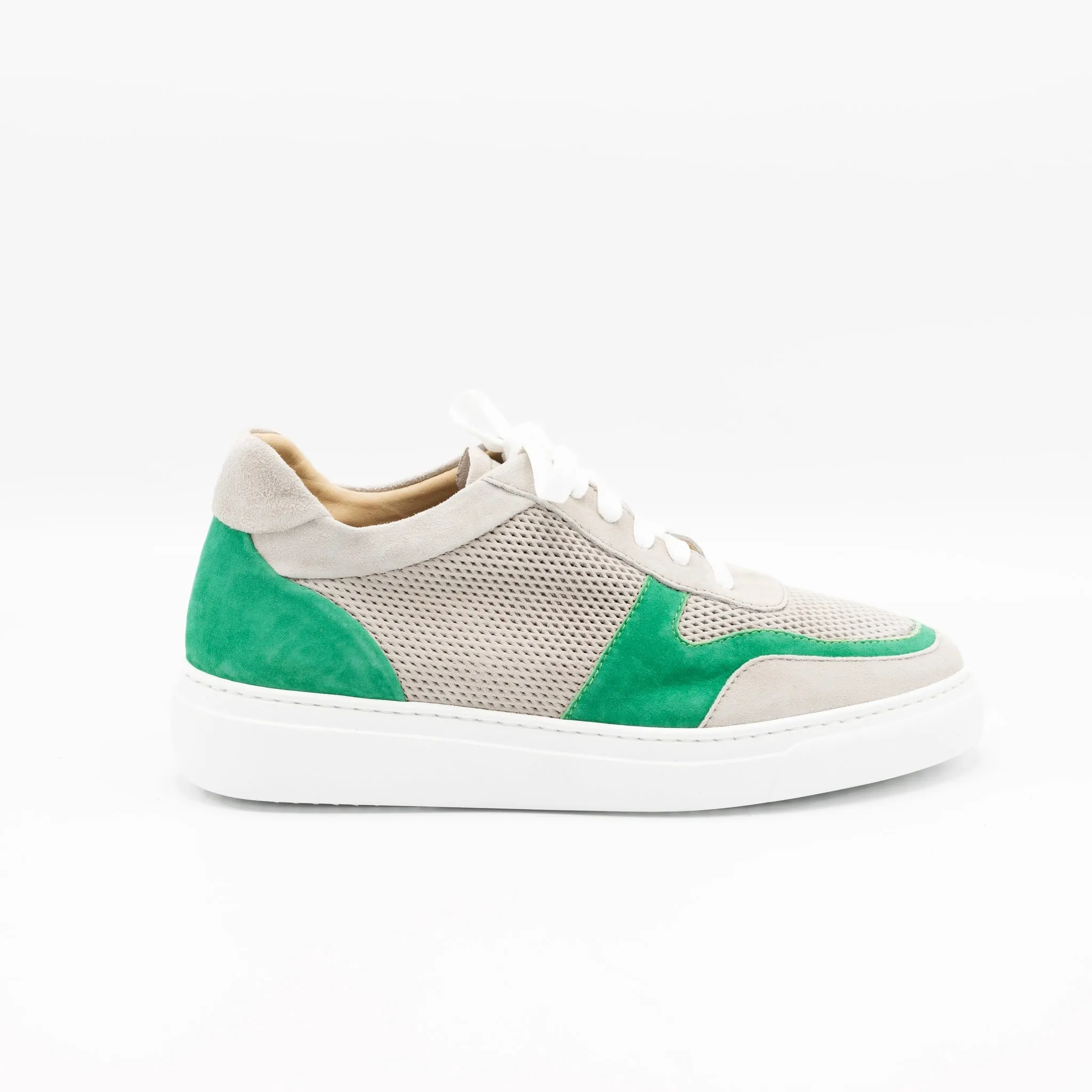 Green Detailed Extra Light Sneakers