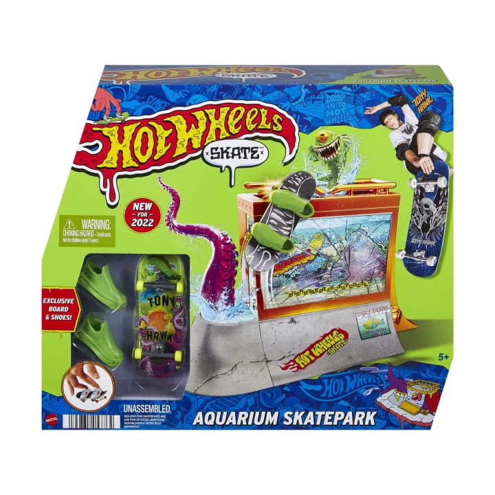 Hot Wheels Skate Drop In Skate Aquarium Skatepark Playset