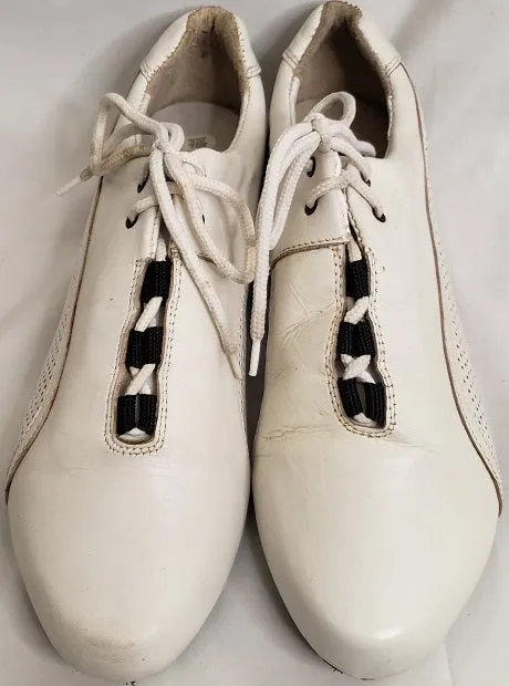 Lead III -- Unisex Salsa Oxford -- White