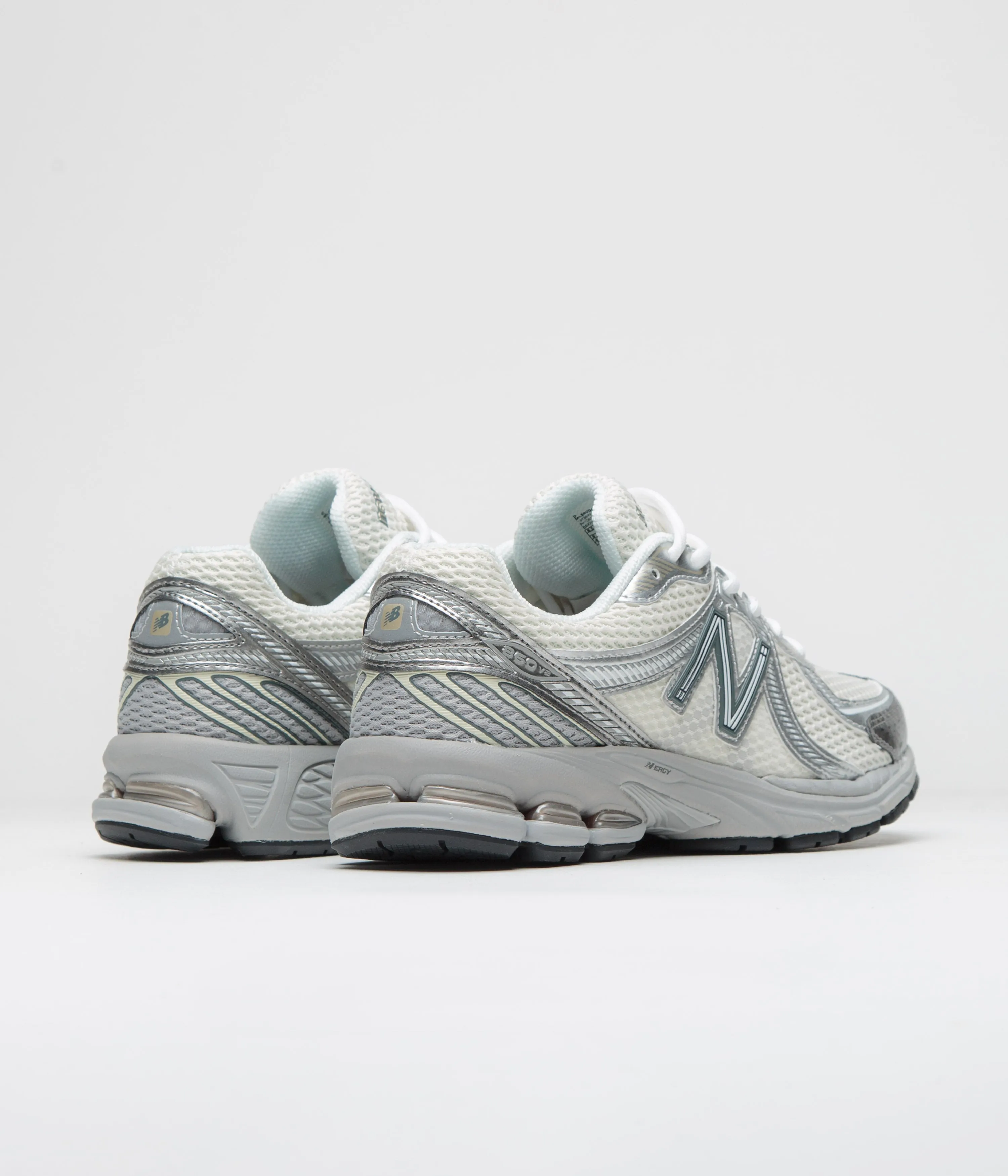 New Balance 860 Shoes - Sea Salt / Harbor Grey