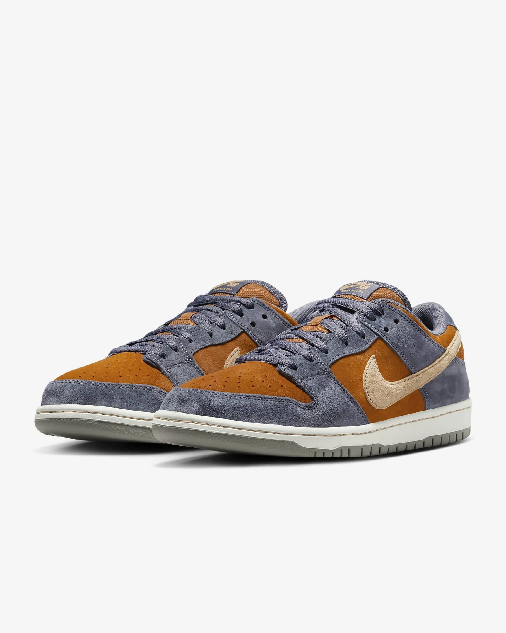 Nike SB Dunk Low Pro