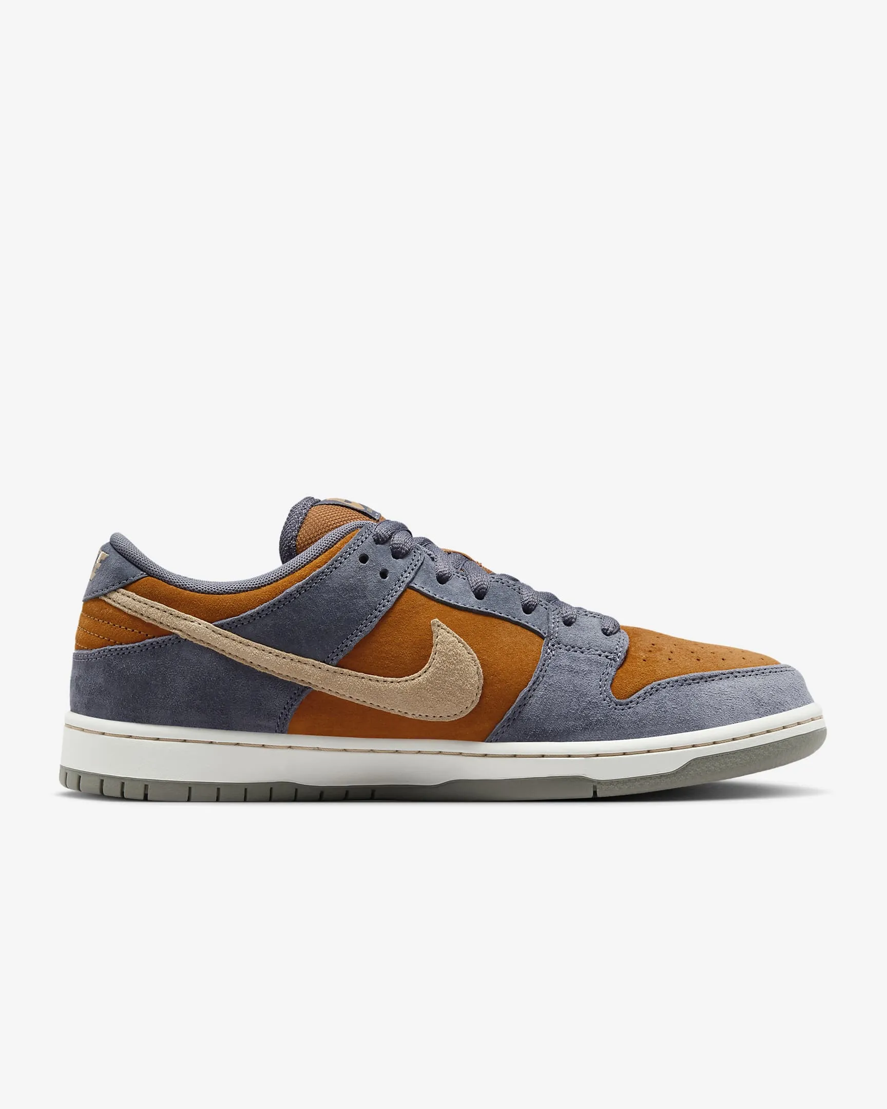 Nike SB Dunk Low Pro