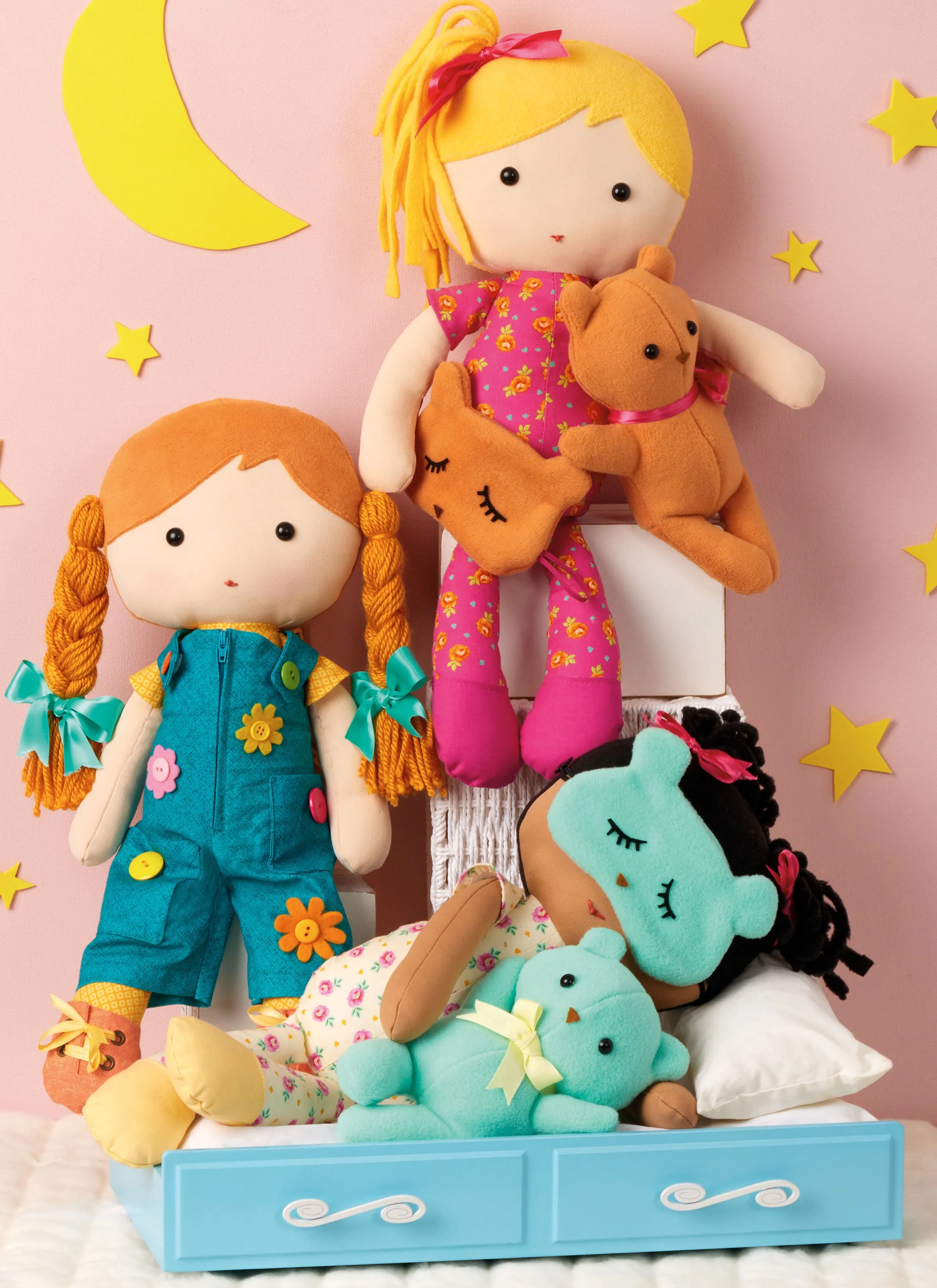 Simplicity sewing pattern S3053 Stuffed Dolls with Clothes