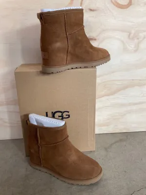 UGG Women Classic Femme Mini Boots