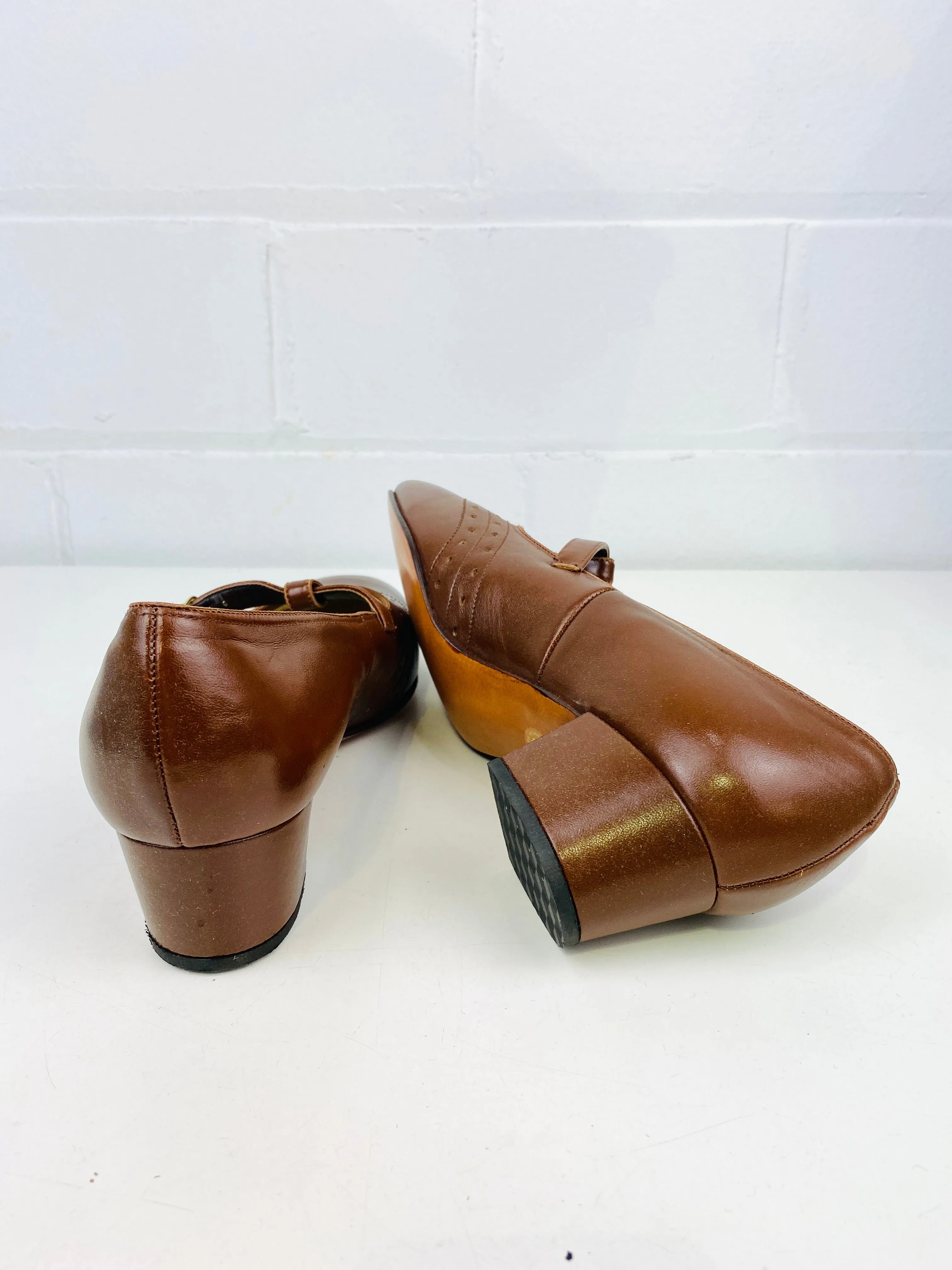 Vintage Deadstock Shoes, Women's 1980s Brown Leather Mid-Heel T-Strap Pumps, NOS, 7782