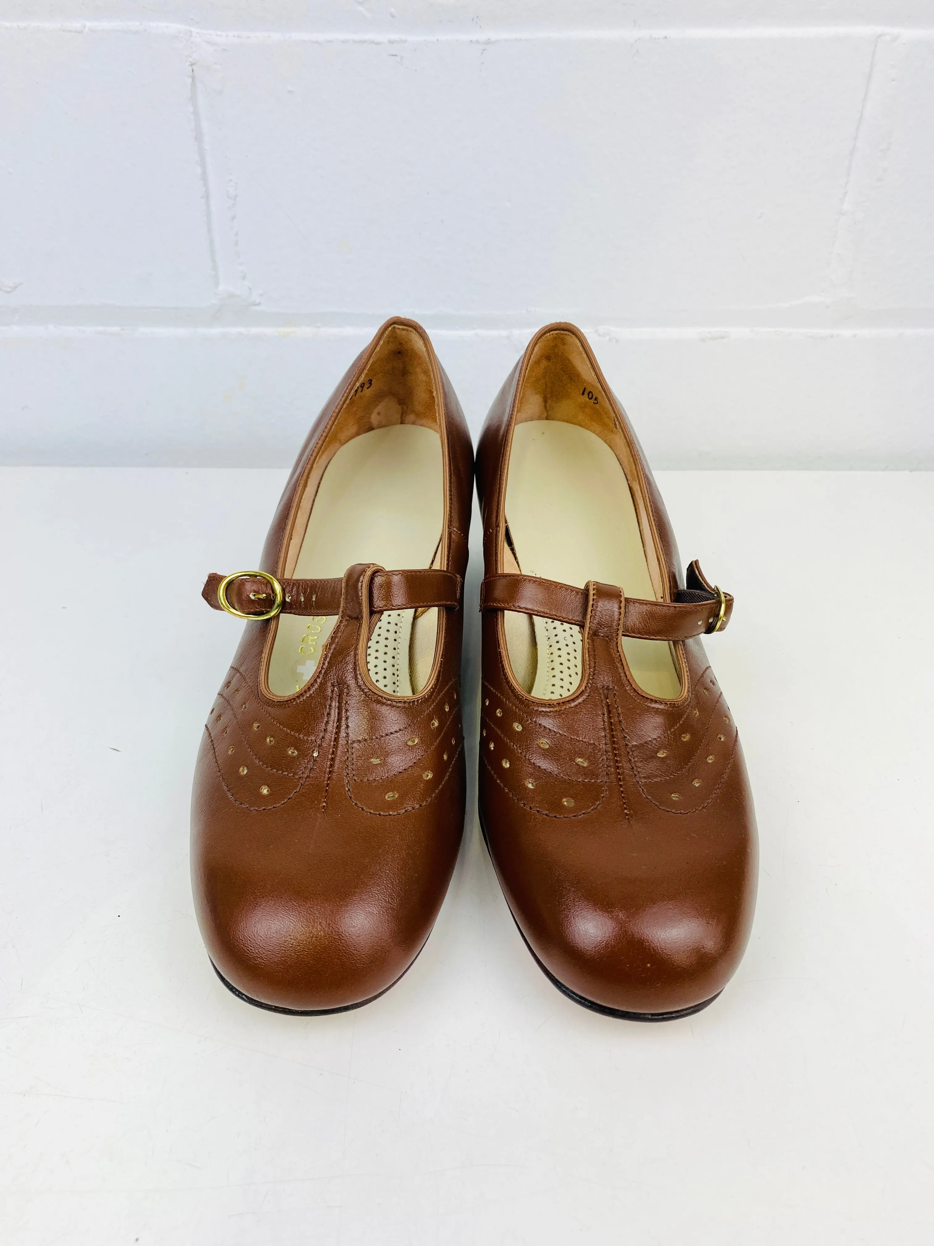 Vintage Deadstock Shoes, Women's 1980s Brown Leather Mid-Heel T-Strap Pumps, NOS, 7782