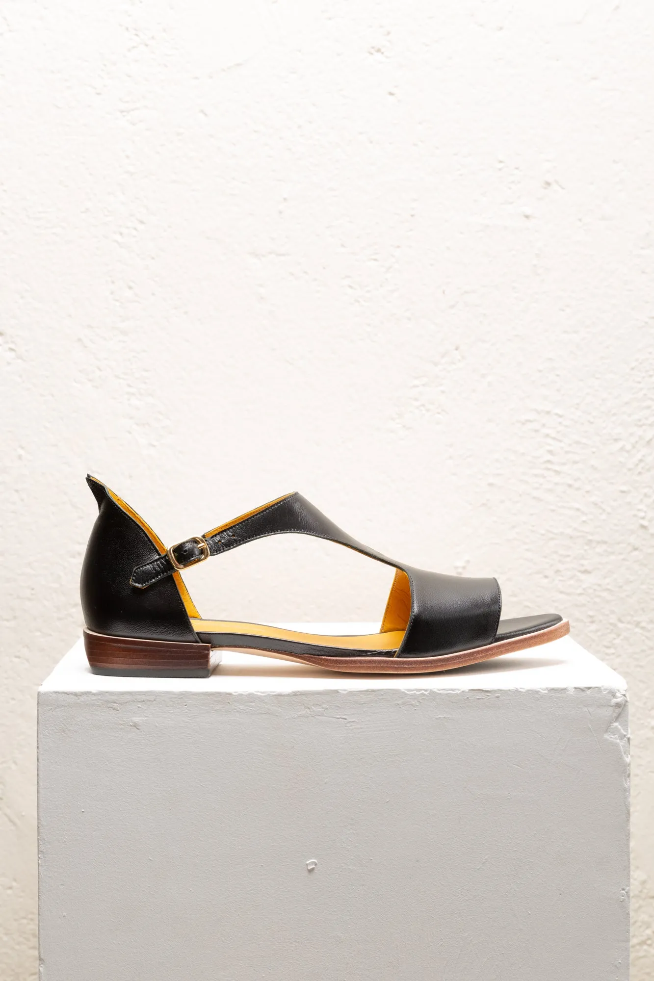 Yoko Black Sandals